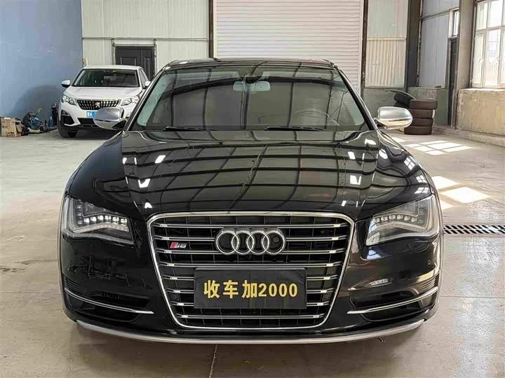 Audi S8