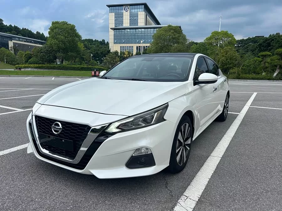 Nissan Teana