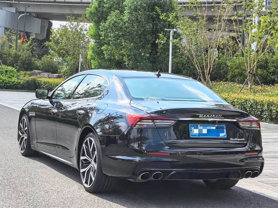 Maserati President