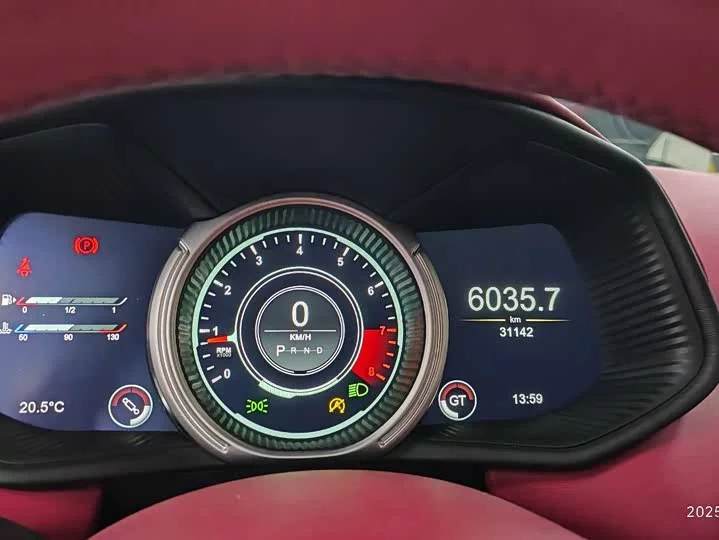 Aston Martin DB11