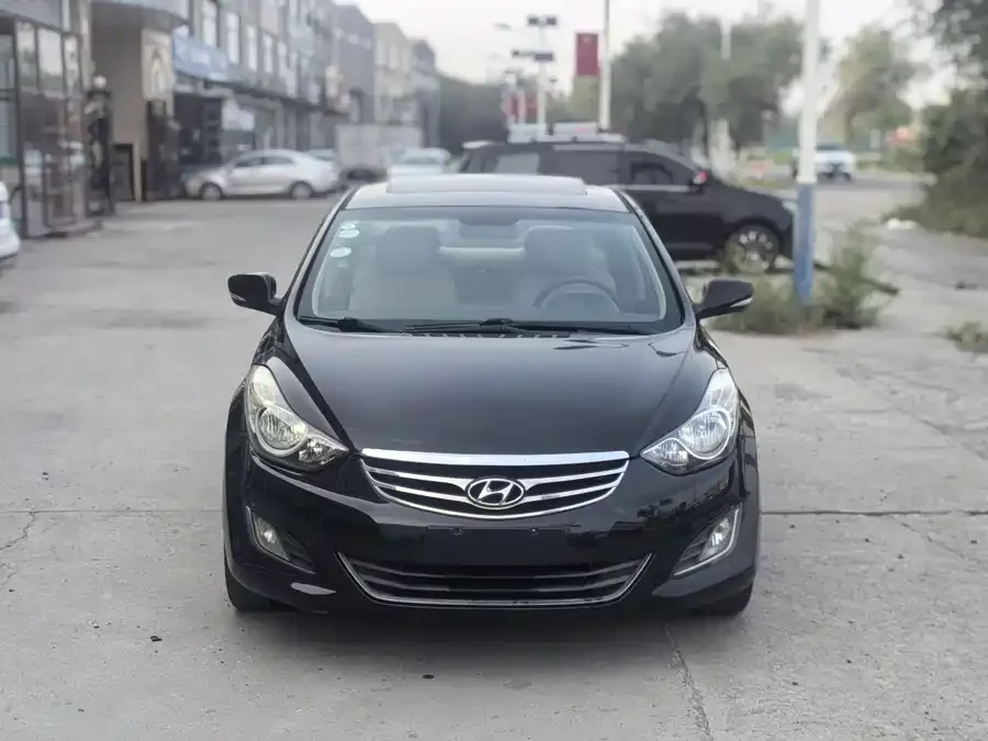 Hyundai Elantra