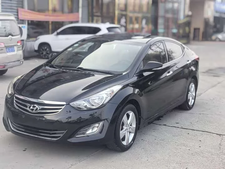 Hyundai Elantra