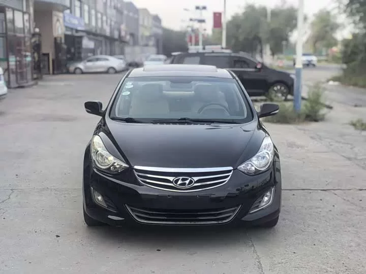 Hyundai Elantra