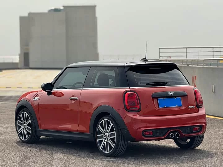 MINI 