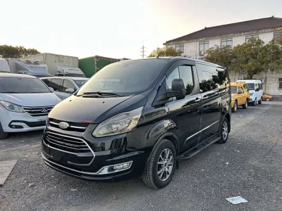 Ford Toureo