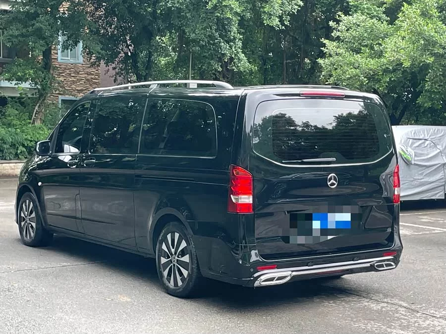Mercedes Benz Vito