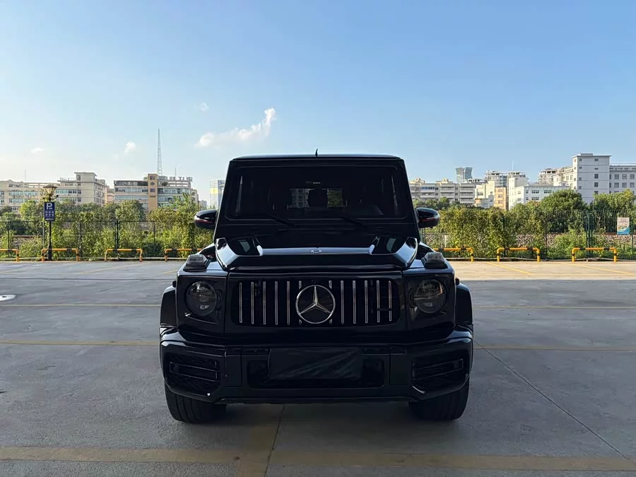 Mercedes Benz G-rated