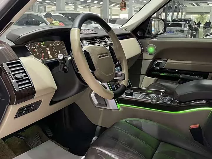 Land Rover range rover