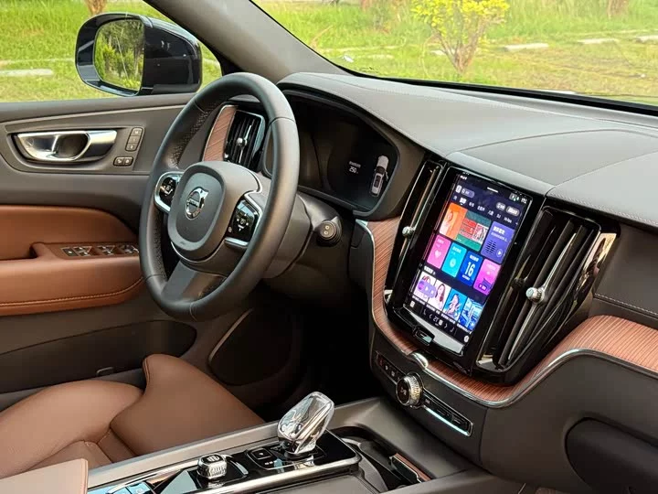 Volvo XC60 Plug-in Hybrid