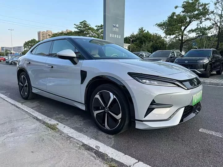 BYD Song L EV