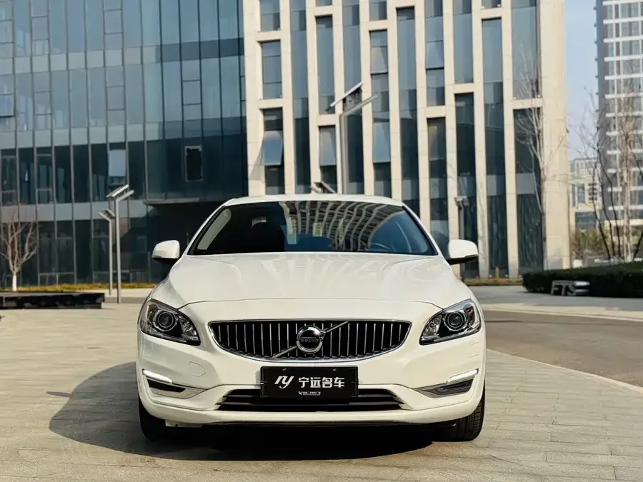 Volvo S60