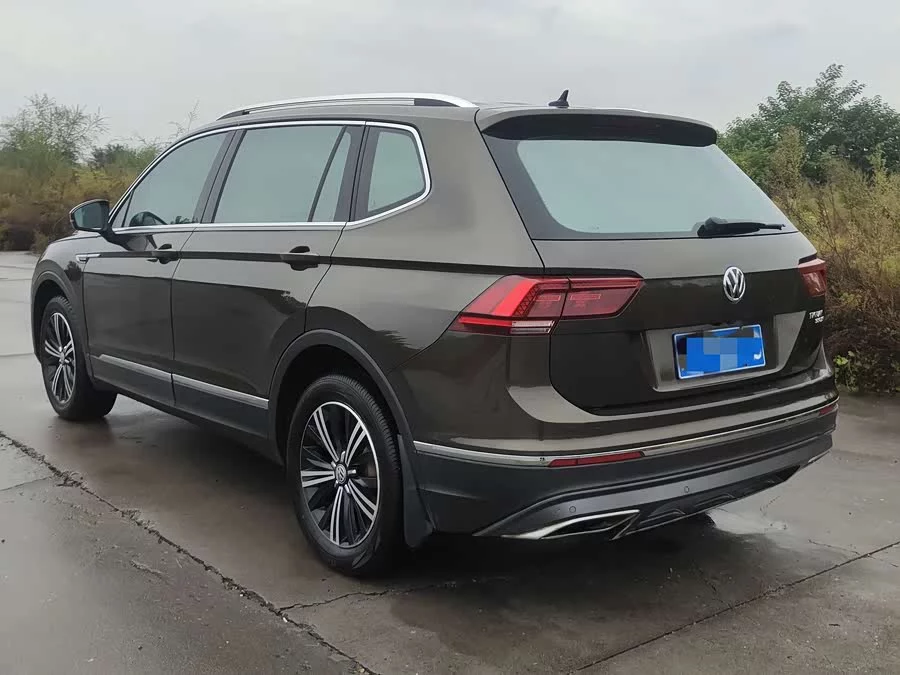 Volkswagen Tiguan L