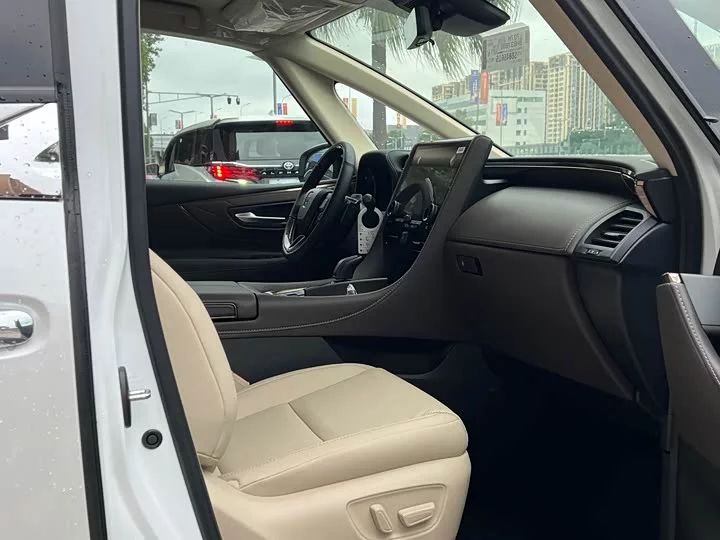 Toyota Wilfa