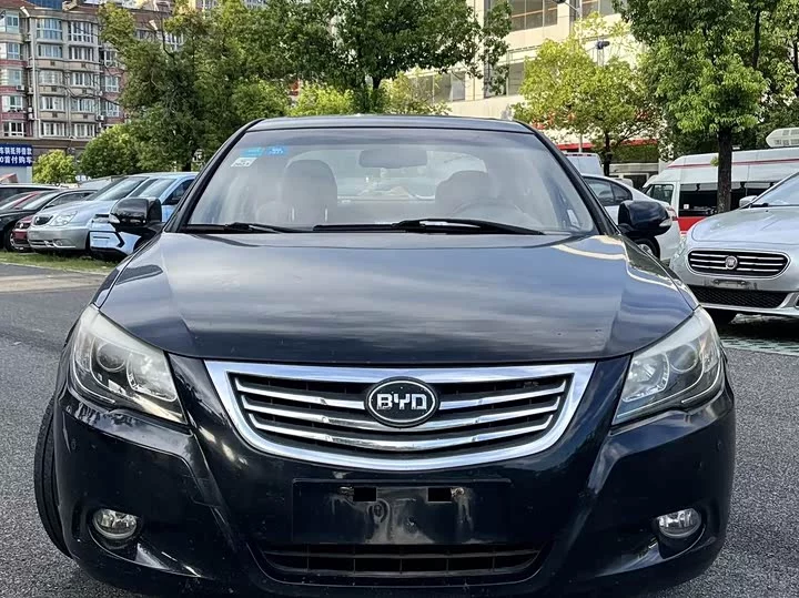 BYD G6