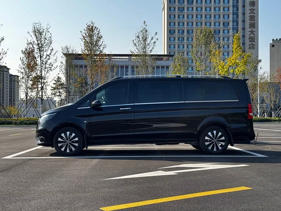 Mercedes Benz Vito