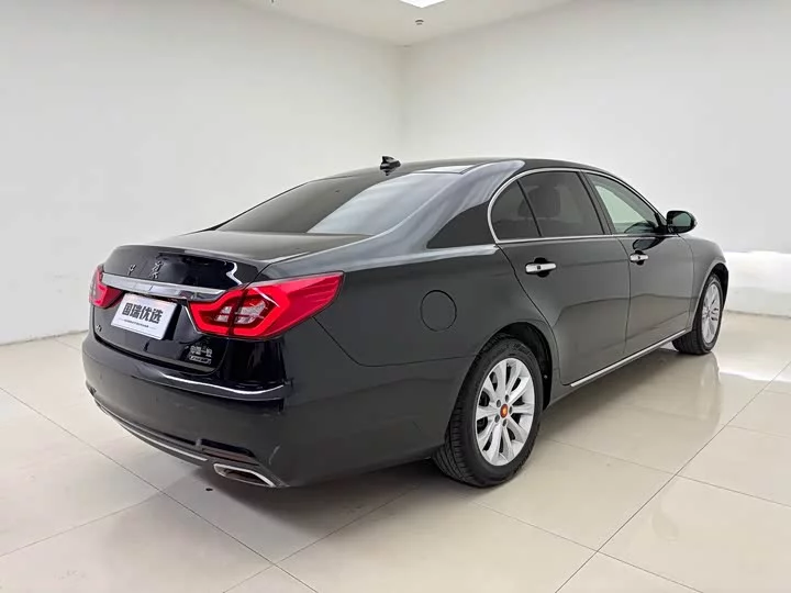 Hongqi H7