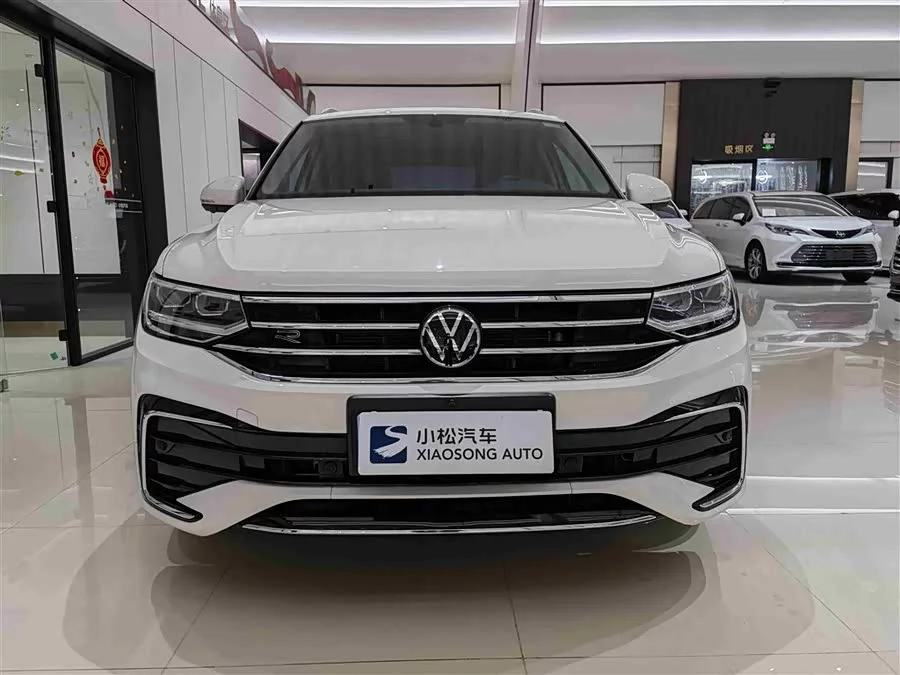 Volkswagen Tiguan L