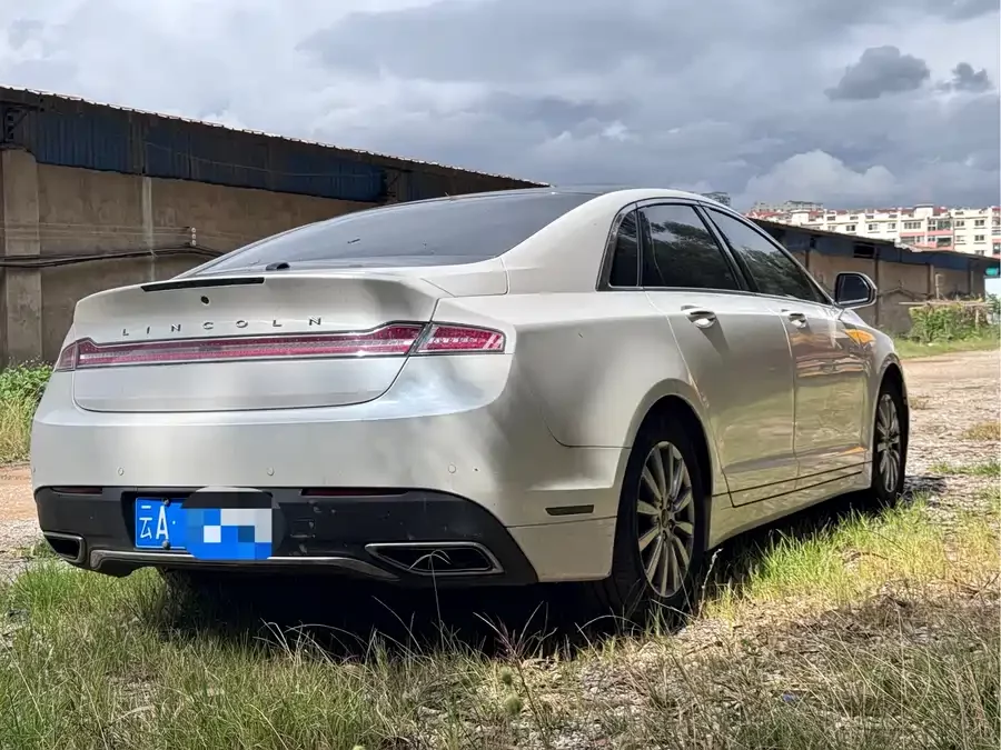 Lincoln MKZ
