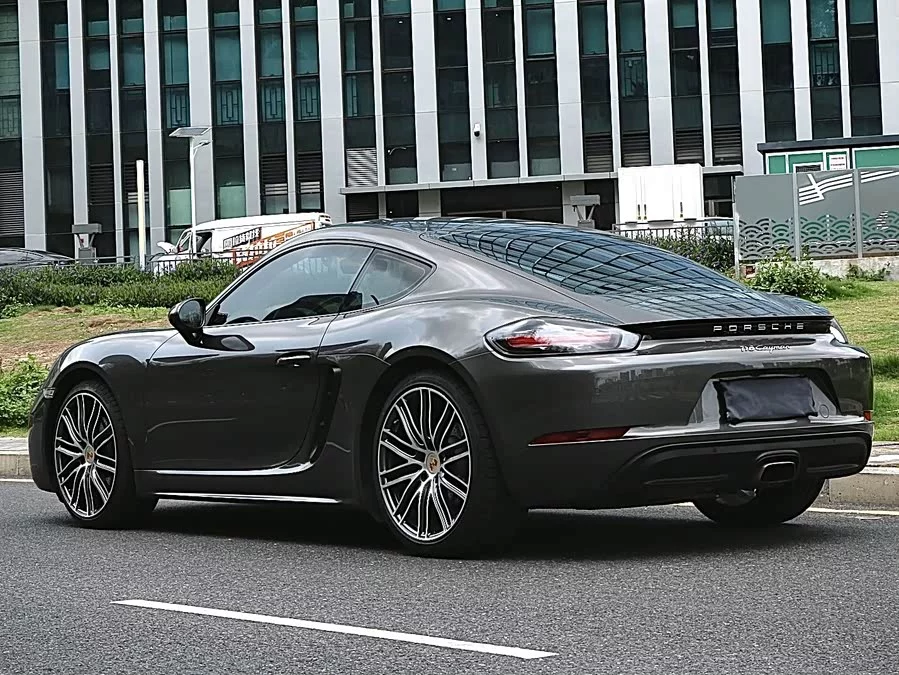 Porsche 718