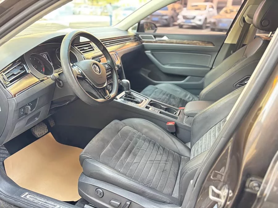 Volkswagen Magotan