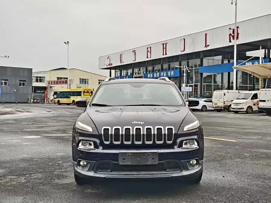 Jeep Cherokee