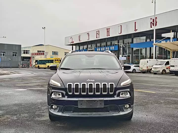 Jeep Cherokee