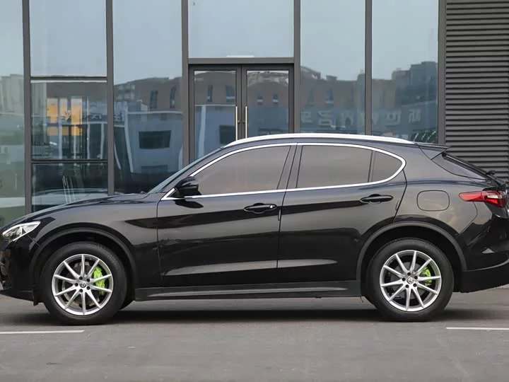 alfa romeo Stelvio