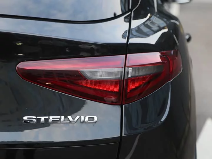 alfa romeo Stelvio