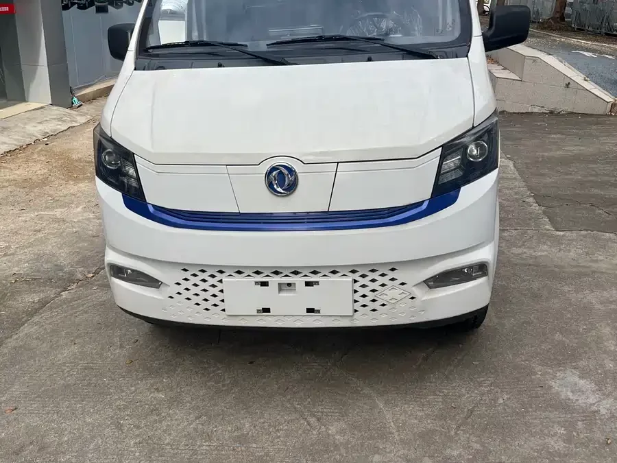Dongfeng Yufeng EM27