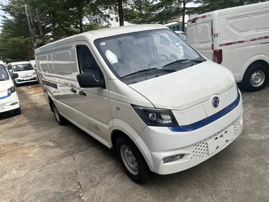 Dongfeng Yufeng EM27