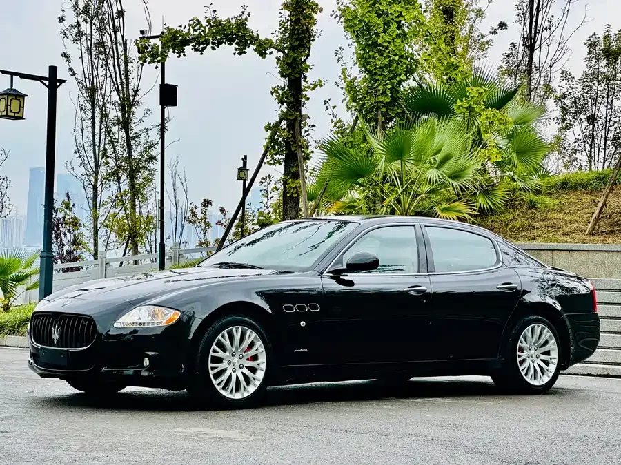 Maserati President