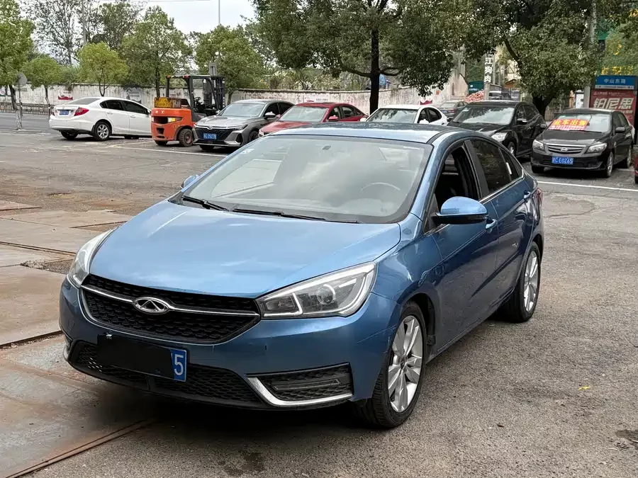Chery Arrizo 5