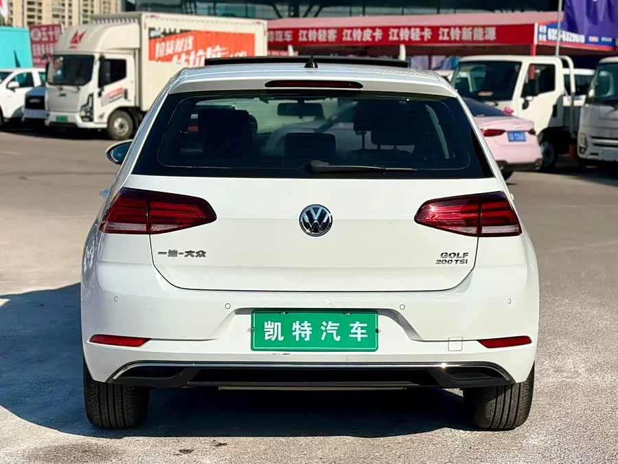Volkswagen golf