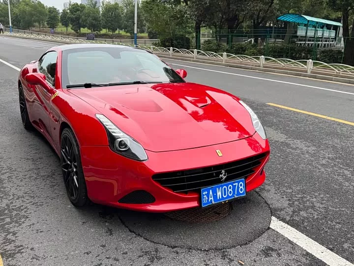 ferrari California T