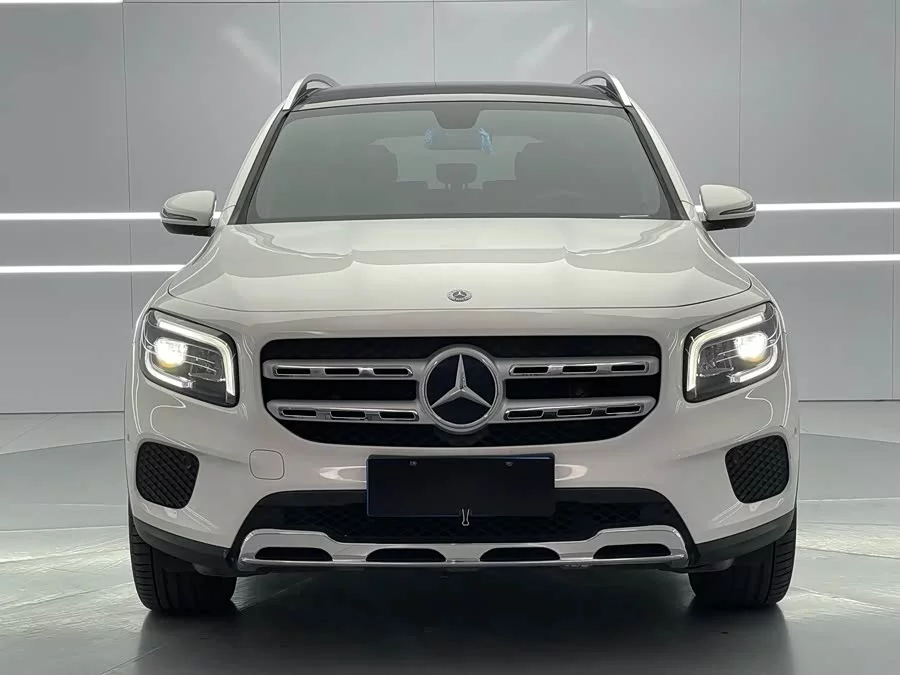 Mercedes Benz GLB