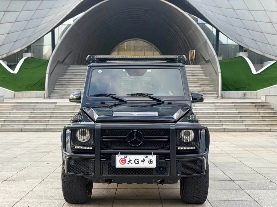 Mercedes Benz G-rated