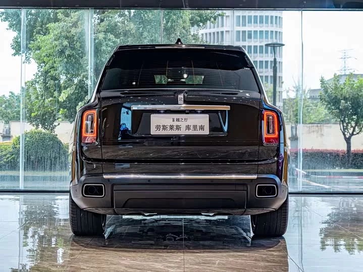 Rolls Royce Cullinan