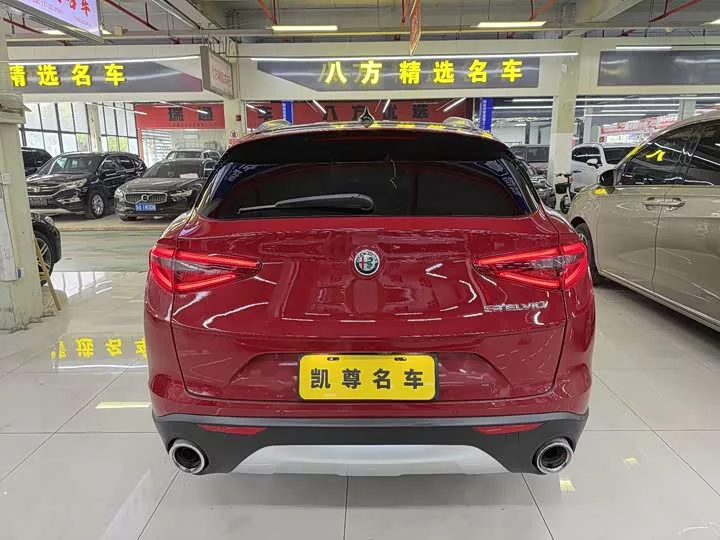 alfa romeo Stelvio