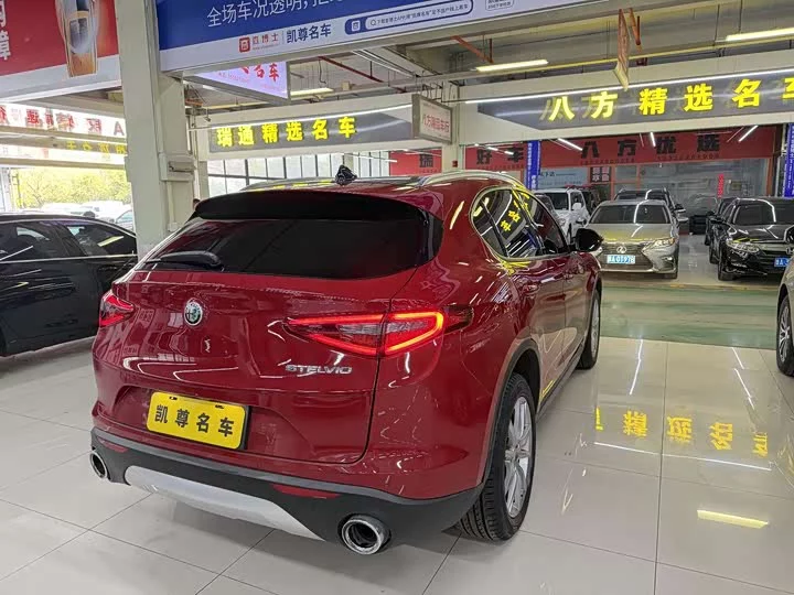 alfa romeo Stelvio