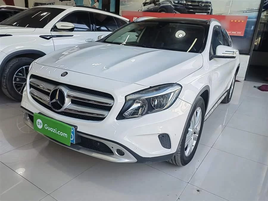 Mercedes Benz GLA