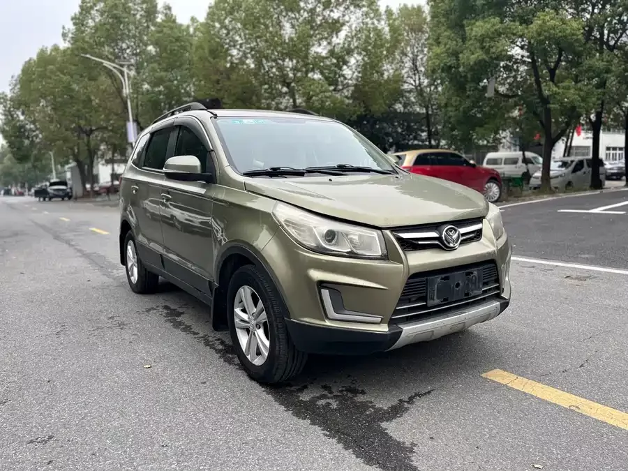 BAIC S3