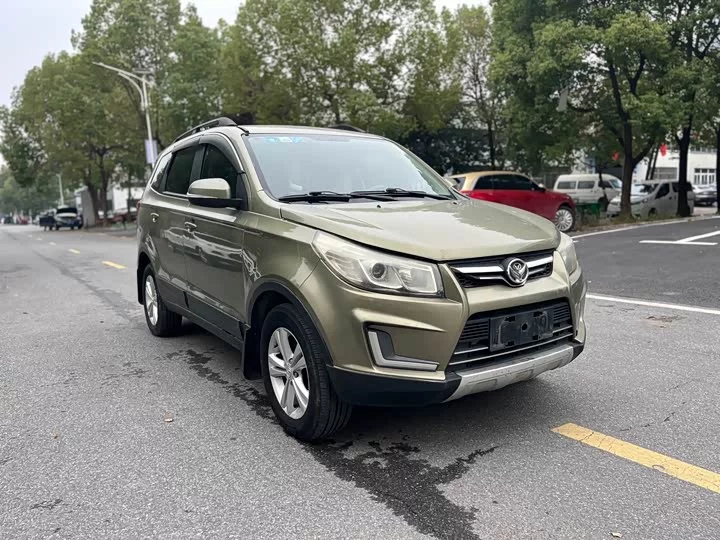 BAIC S3