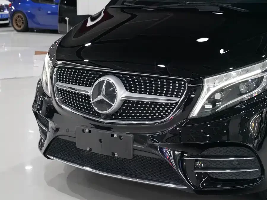 Mercedes Benz Class V