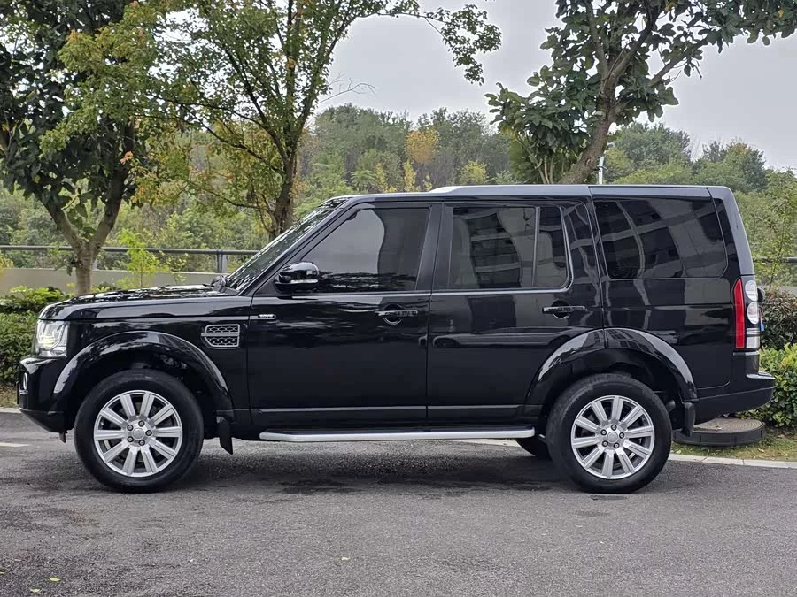 Land Rover finds