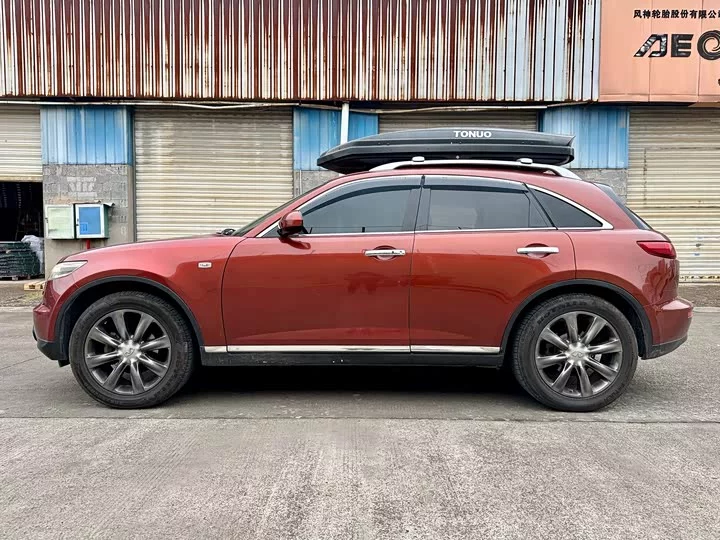 Infiniti FX