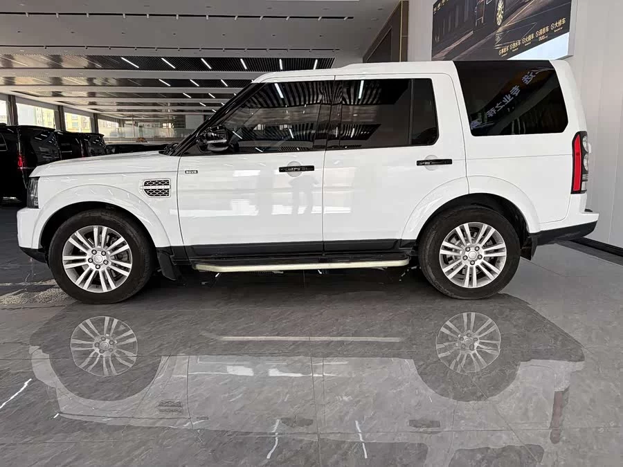 Land Rover finds