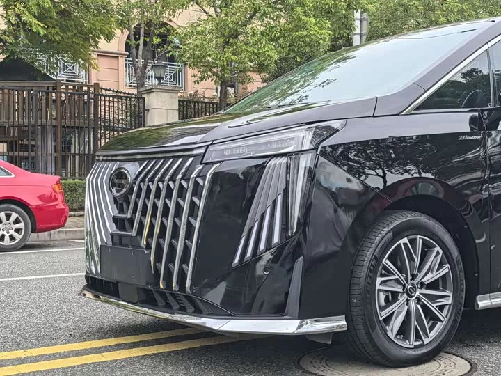 GAC Trumpchi M8