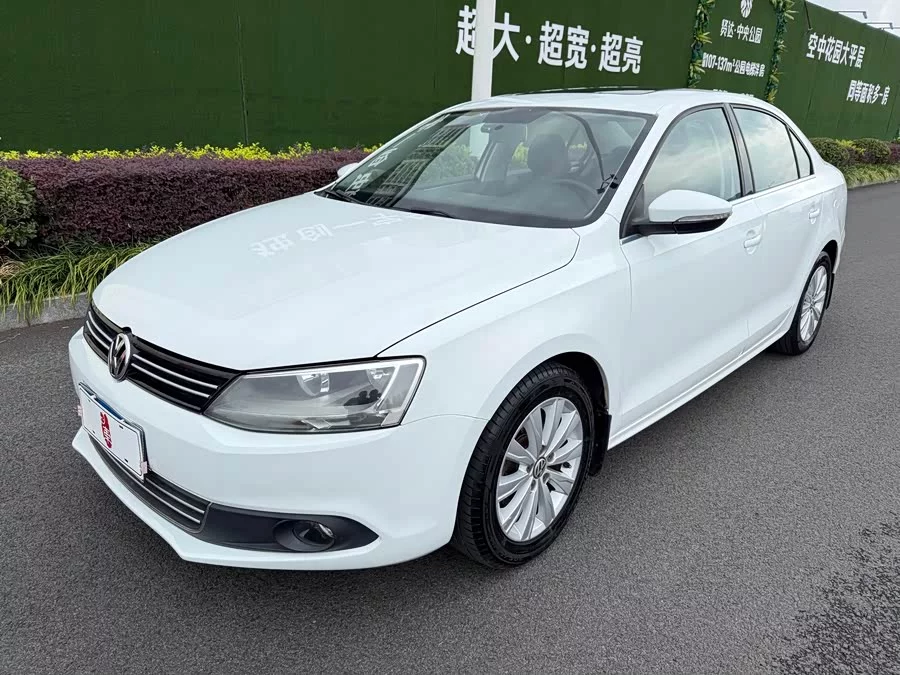 Volkswagen Sagitar