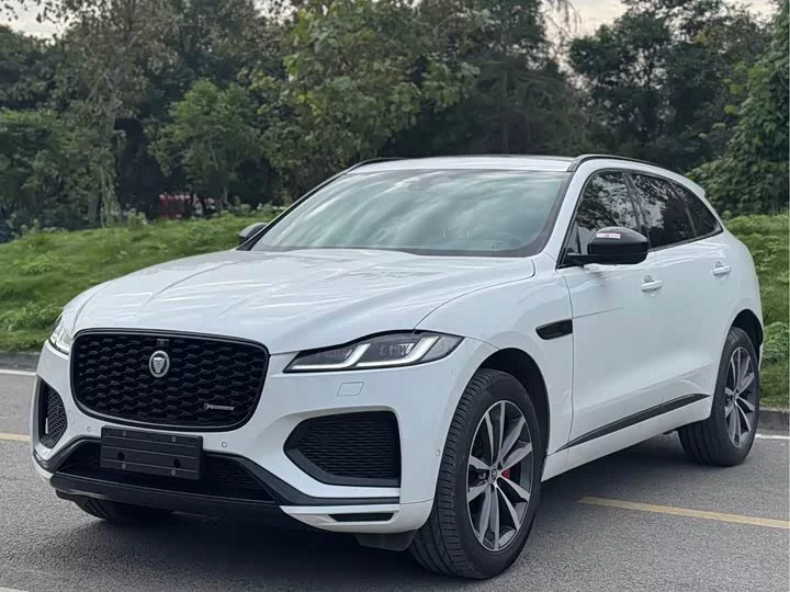 Jaguar F-PACE