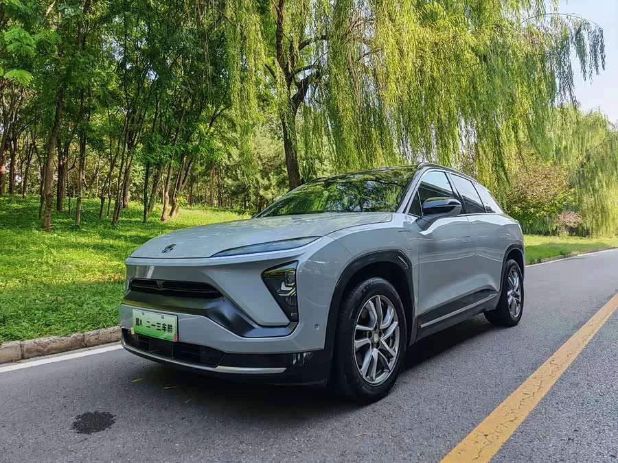 NIO ES6